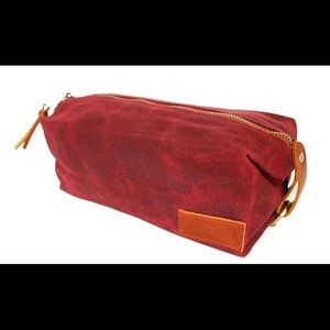 NWOT Zaffino toiletry bag